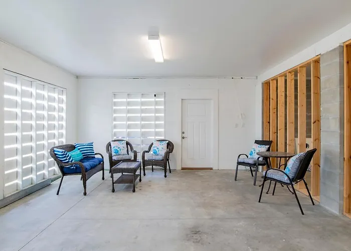 Lost Key 6608 Carlinga Dr By Pkrm
